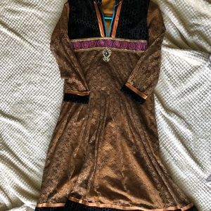 Shalwar kameez traditional Pakistani/Indian dress